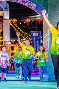 BIB: 106
                            <button type="button" onclick="openModal(21812509)" class="btn btn-primary btn-sm float-right btn-popup" data-toggle="modal" data-target=".modal-high-quality">
                        <i class="fas fa-shopping-cart"></i> Add to Cart
                    </button>
                                            <button type="button" onclick="isThisMe(21812509, true)" class="btn btn-success btn-sm float-right btn-popup btn-isme hidden" data-toggle="tooltip" data-placement="bottom" title="นี่คือรูปของคุณใช่ไหม คลิกที่นี่เพื่อเอาเข้าอัลบั้ม">
                        <i class="fas fa-plus"></i> Add to album
                    </button>
                    <button type="button" onclick="isThisMe(21812509, false)" class="btn btn-warning btn-sm float-right btn-popup btn-isnotme hidden">
                        <i class="fas fa-ban"></i> Remove from album
                    </button>